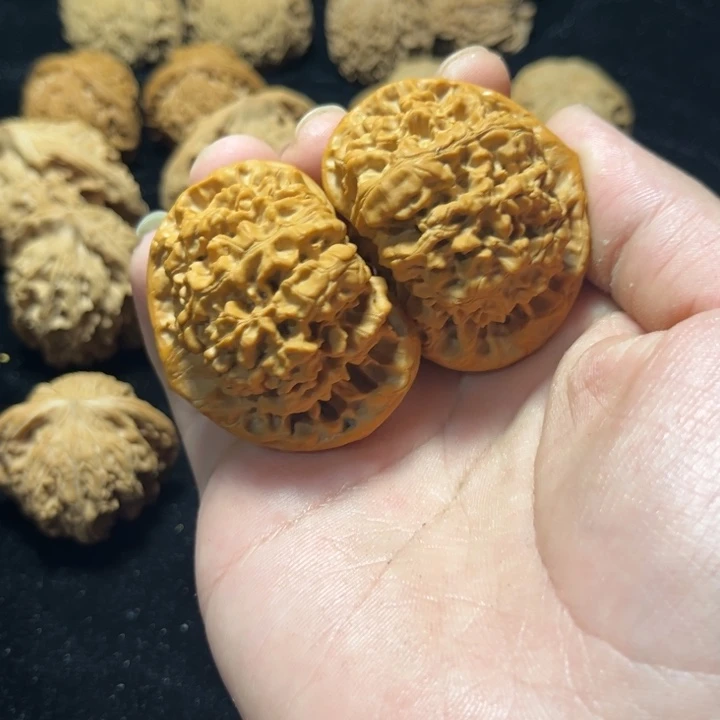 那***牙文玩核桃大官帽48