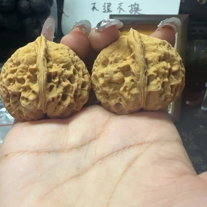 吊坠文玩核桃42皇冠