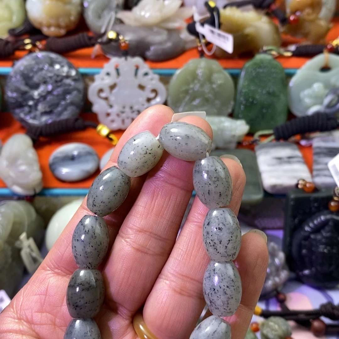 春***雨和田玉未镶嵌手链