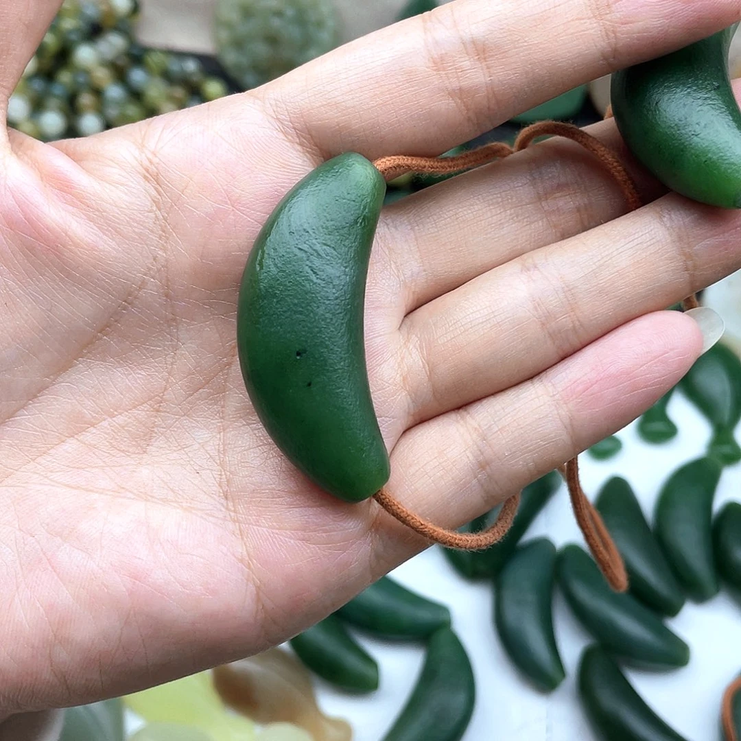 颈饰未镶嵌和田玉凤**阳