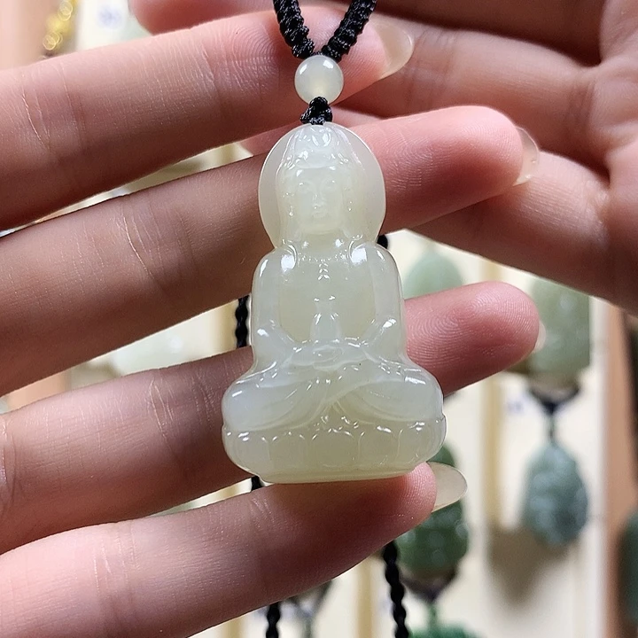 颈饰未镶嵌和田玉余**愁
