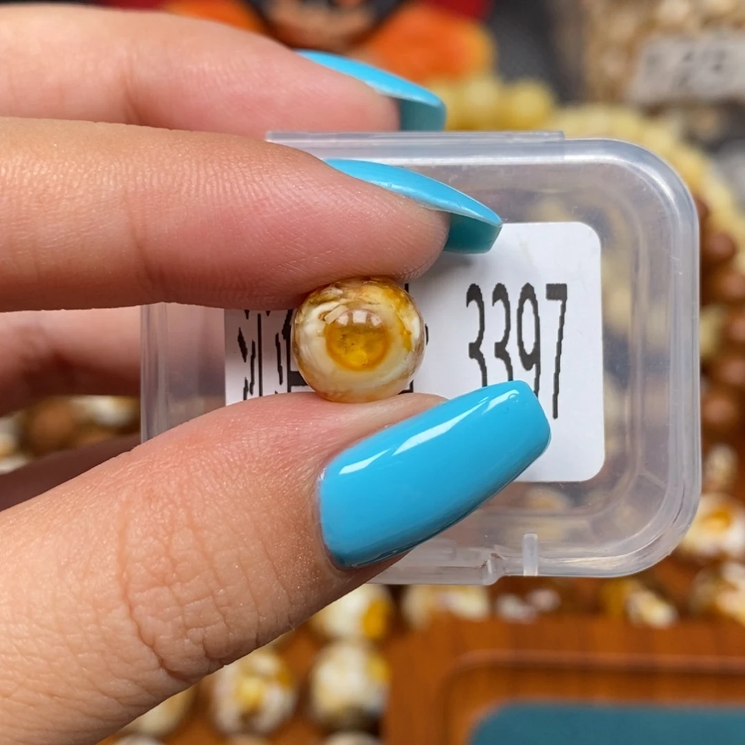 蜜蜡未镶嵌珠宝奇石3397