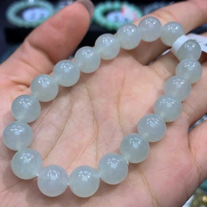 翡翠手链未镶嵌翡翠