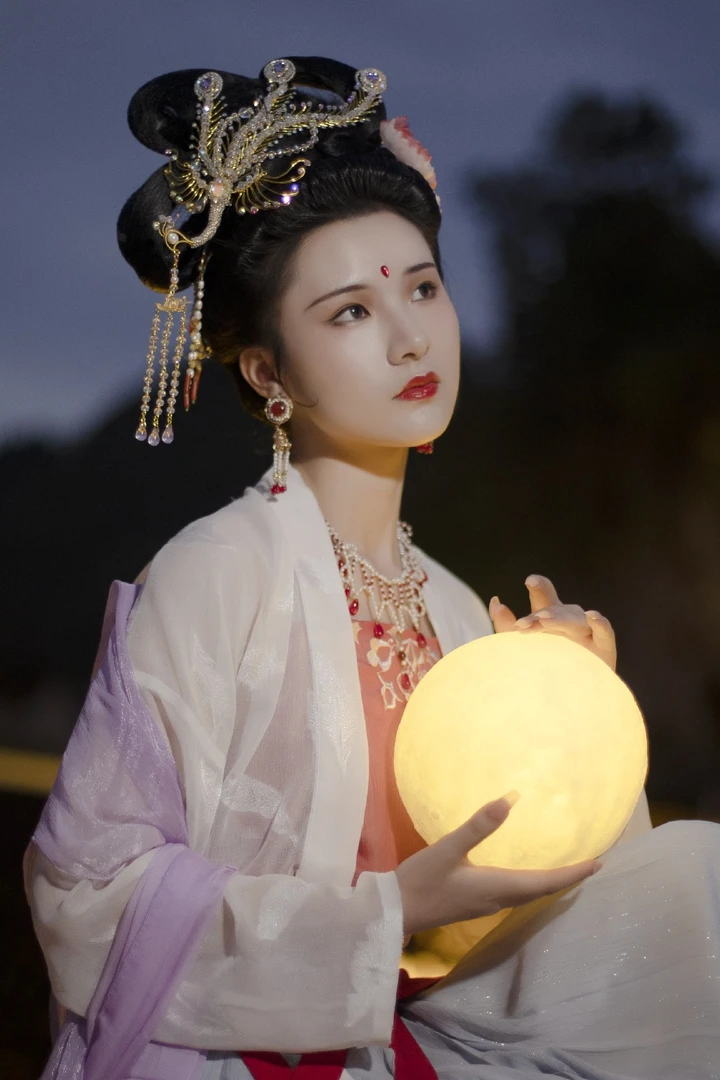 三尾金丝凤，小清新，很仙很美，手工制作古风头饰，嫦娥的玉兔原创