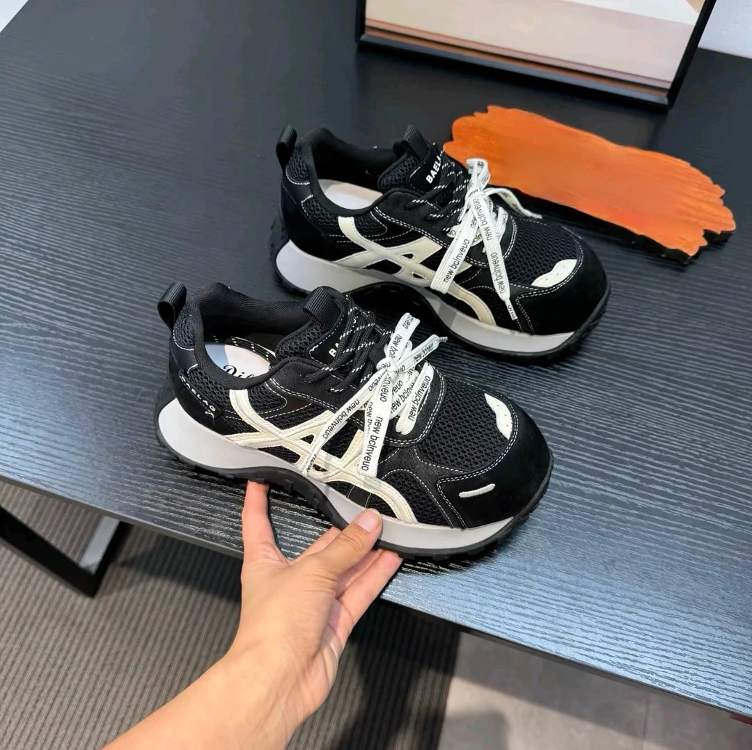 时尚厚底德训鞋女秋季2025款轻便软底透气运动老爹鞋舒适阿甘板鞋