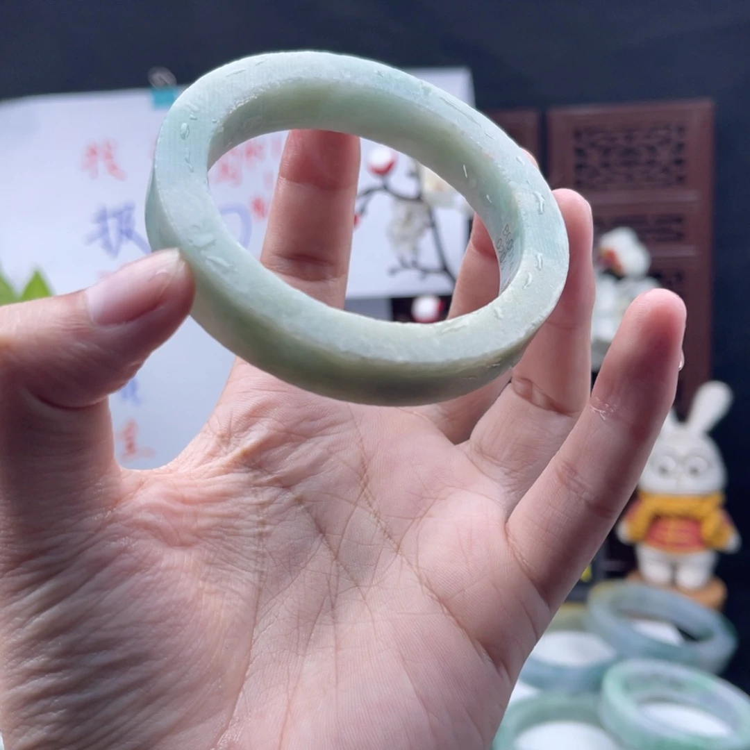 未镶嵌手镯定制翡翠