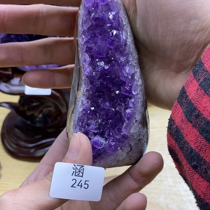 水晶大型摆件（非配饰）未镶嵌