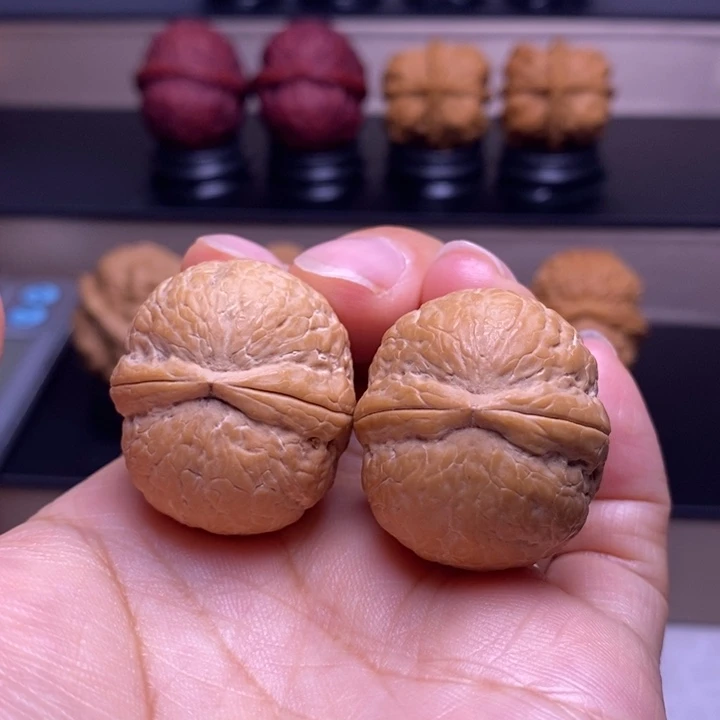 把件文玩核桃碧海龙珠79