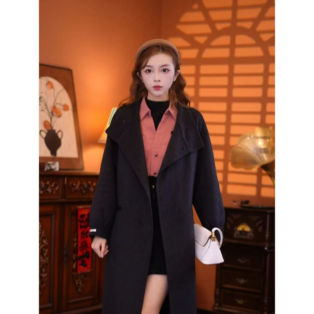 乐乐【冬日赴漫】复古港味设计感百搭冬季长款大衣外套03209