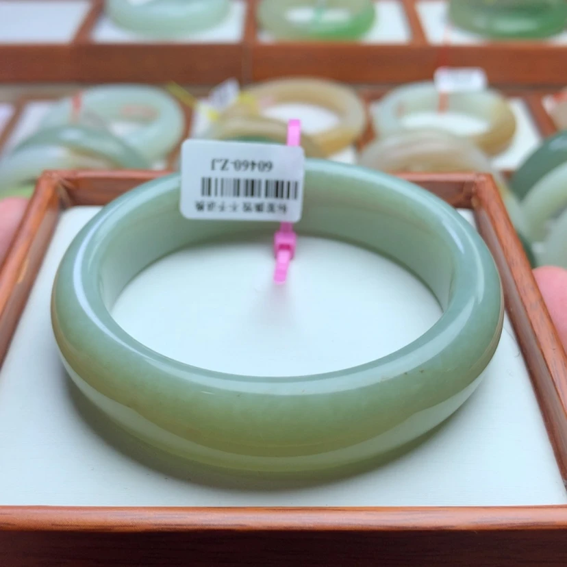 【闪购商品】和田玉手镯未镶嵌好****560