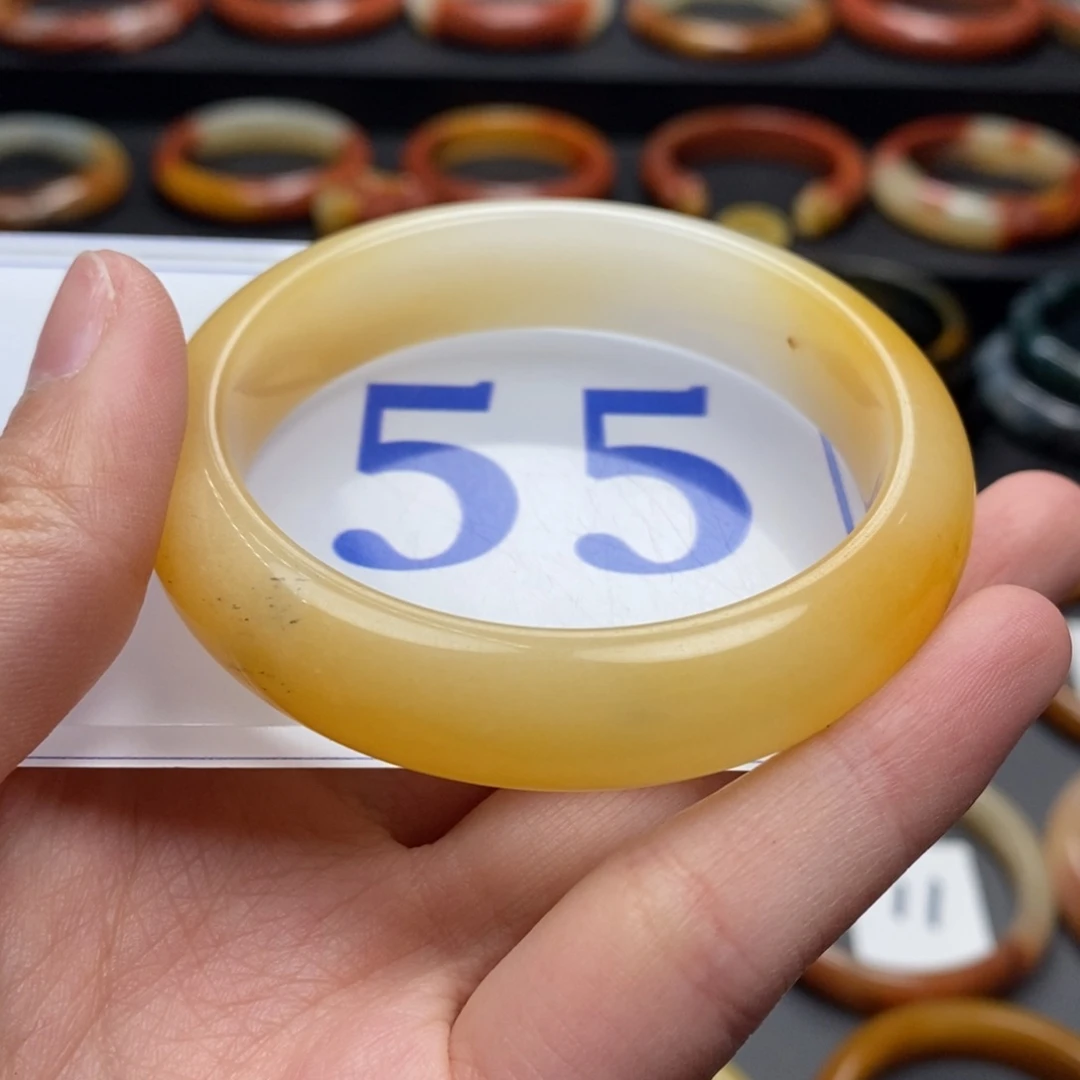 石英质玉（黄龙玉）手镯未镶嵌