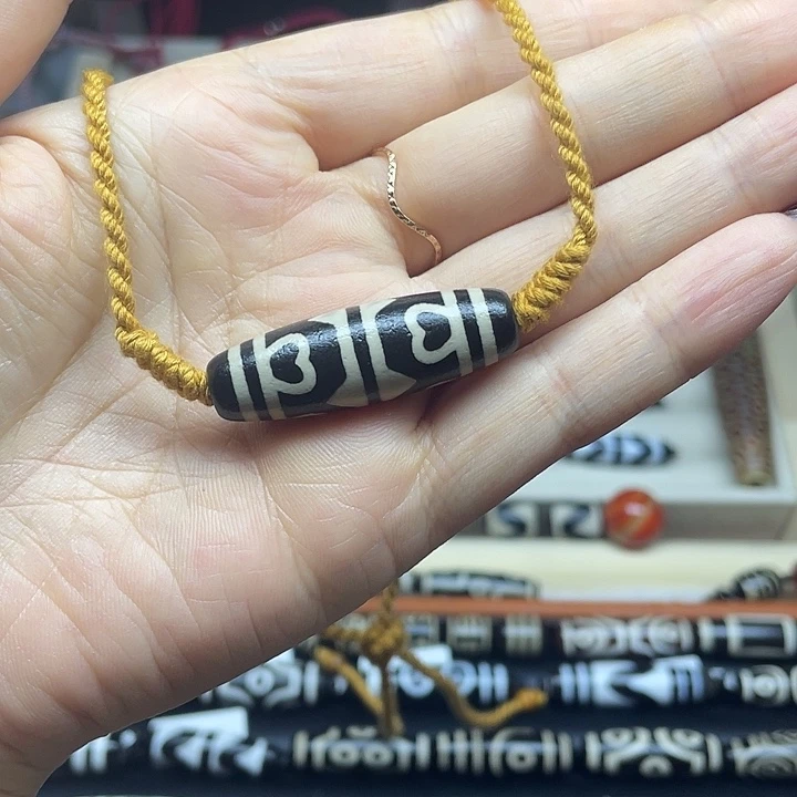 玛瑙/玉髓合金颈饰