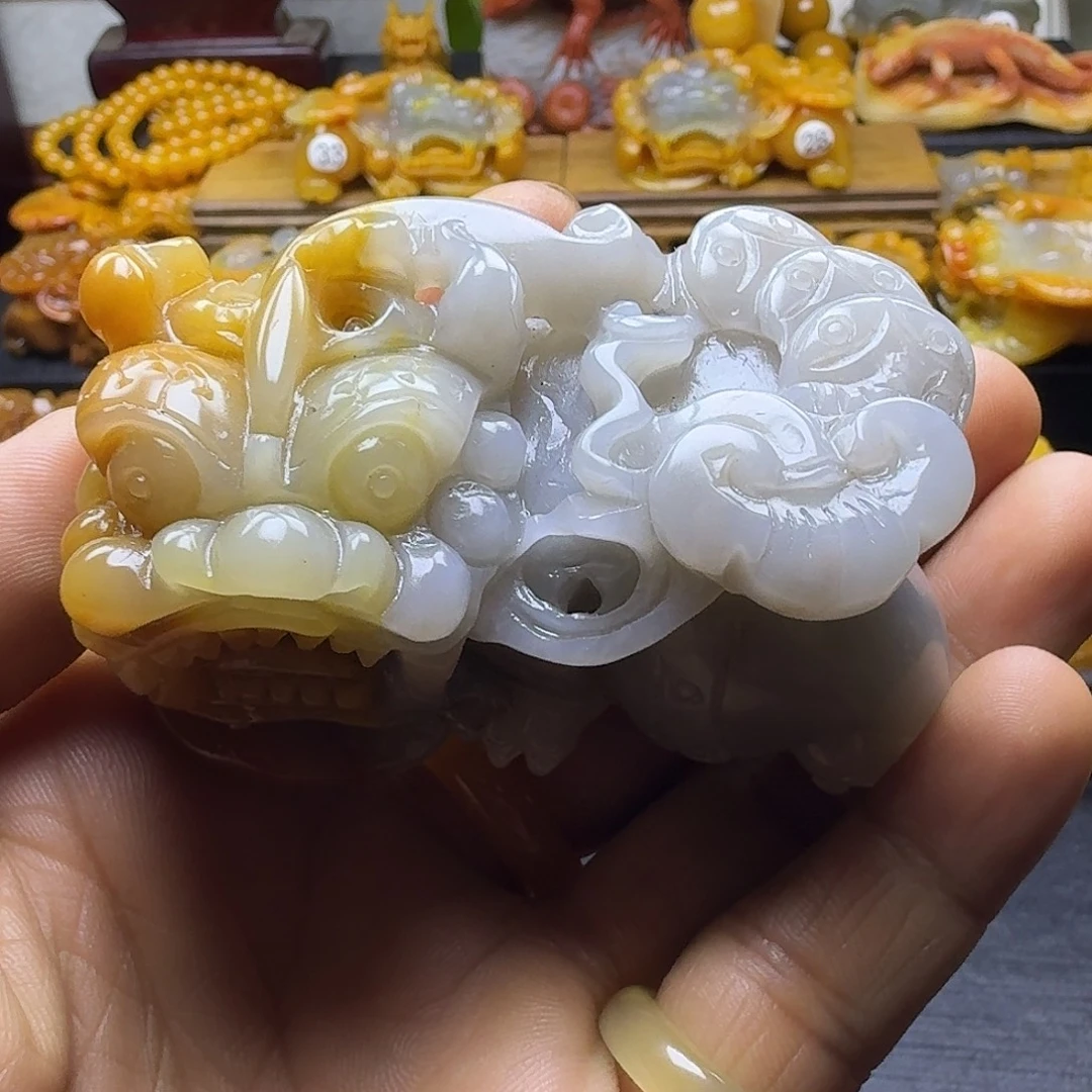 石英质玉（黄龙玉）未镶嵌手玩件