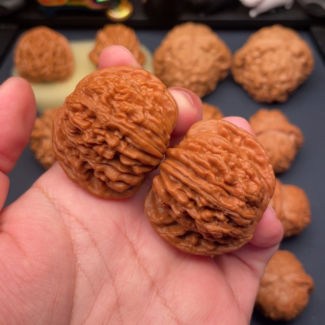 把件文玩核桃全品无修40老树红皮四座楼