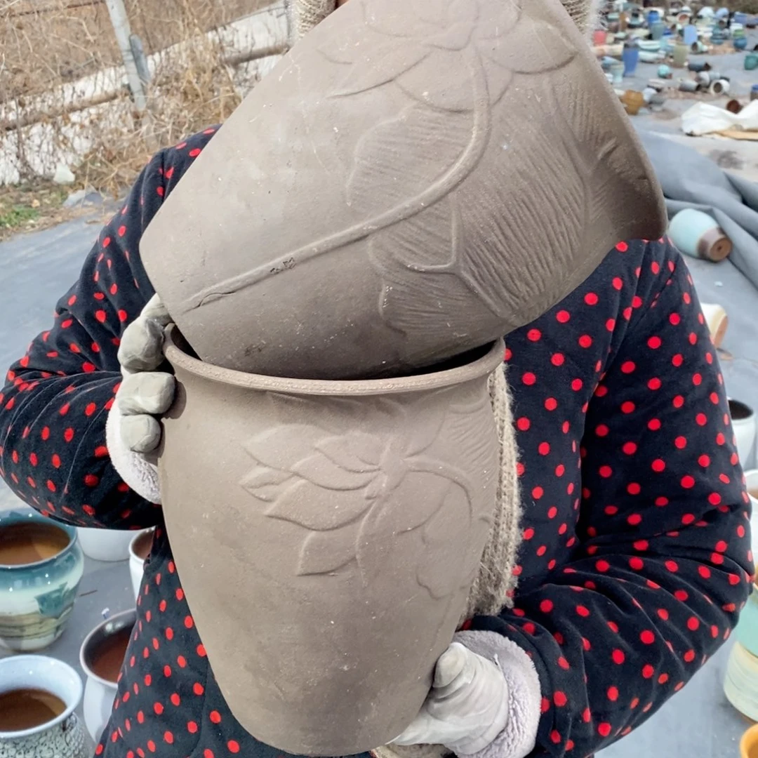 红陶口20高23～～～