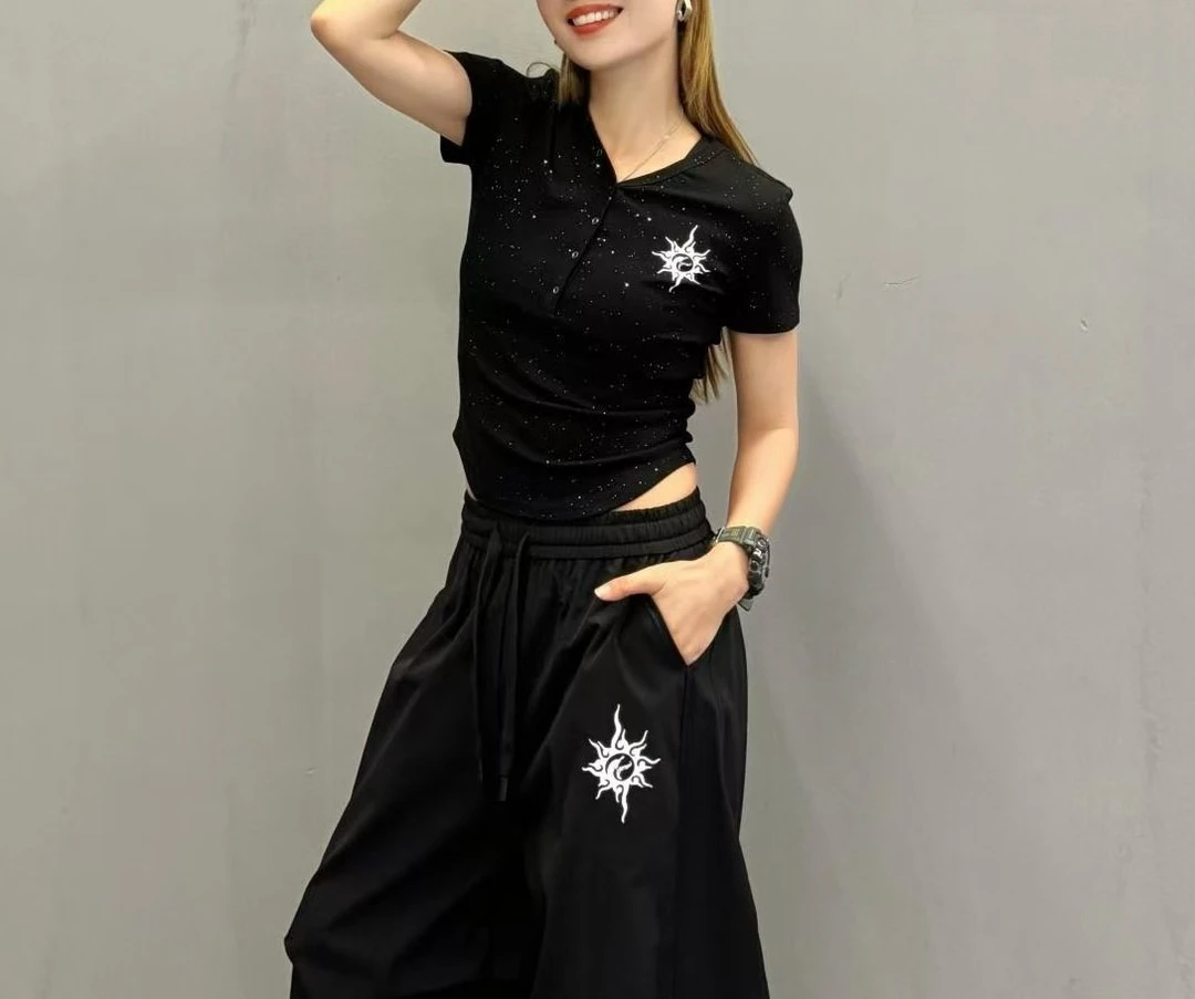 2025夏季新款烫银满天星短袖V领收百搭腰显瘦上衣