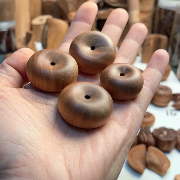 用***0檀香木原汁原味老山檀香