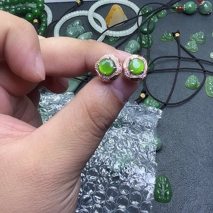 和田玉（碧玉）未镶嵌手链