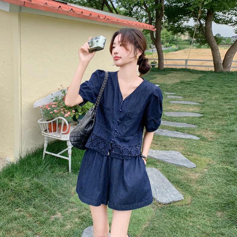 松弛感复古牛仔V领上衣短裤2025夏季新款小众韩系慵懒风显瘦套装