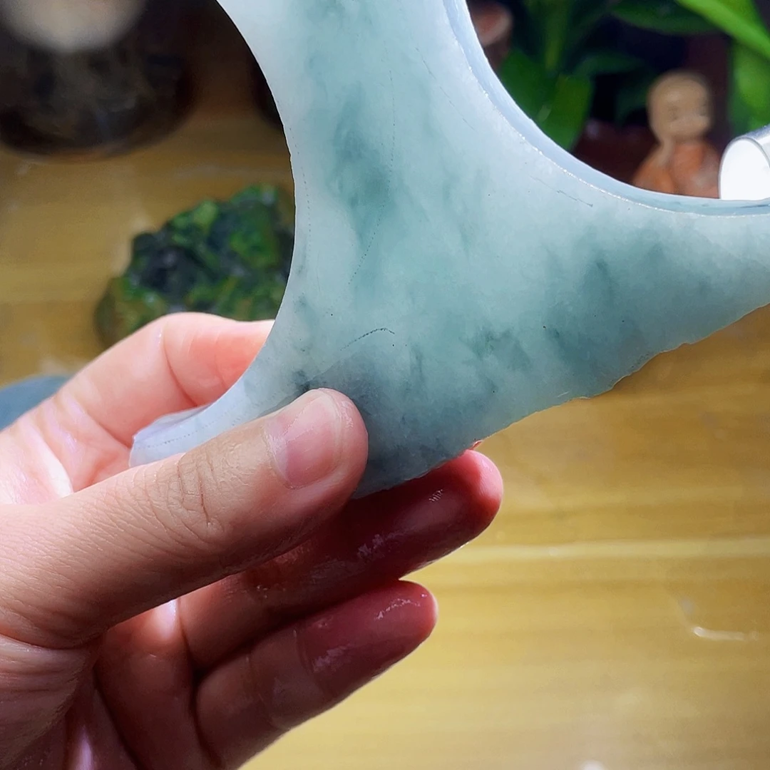翡翠未镶嵌颈饰毛料20