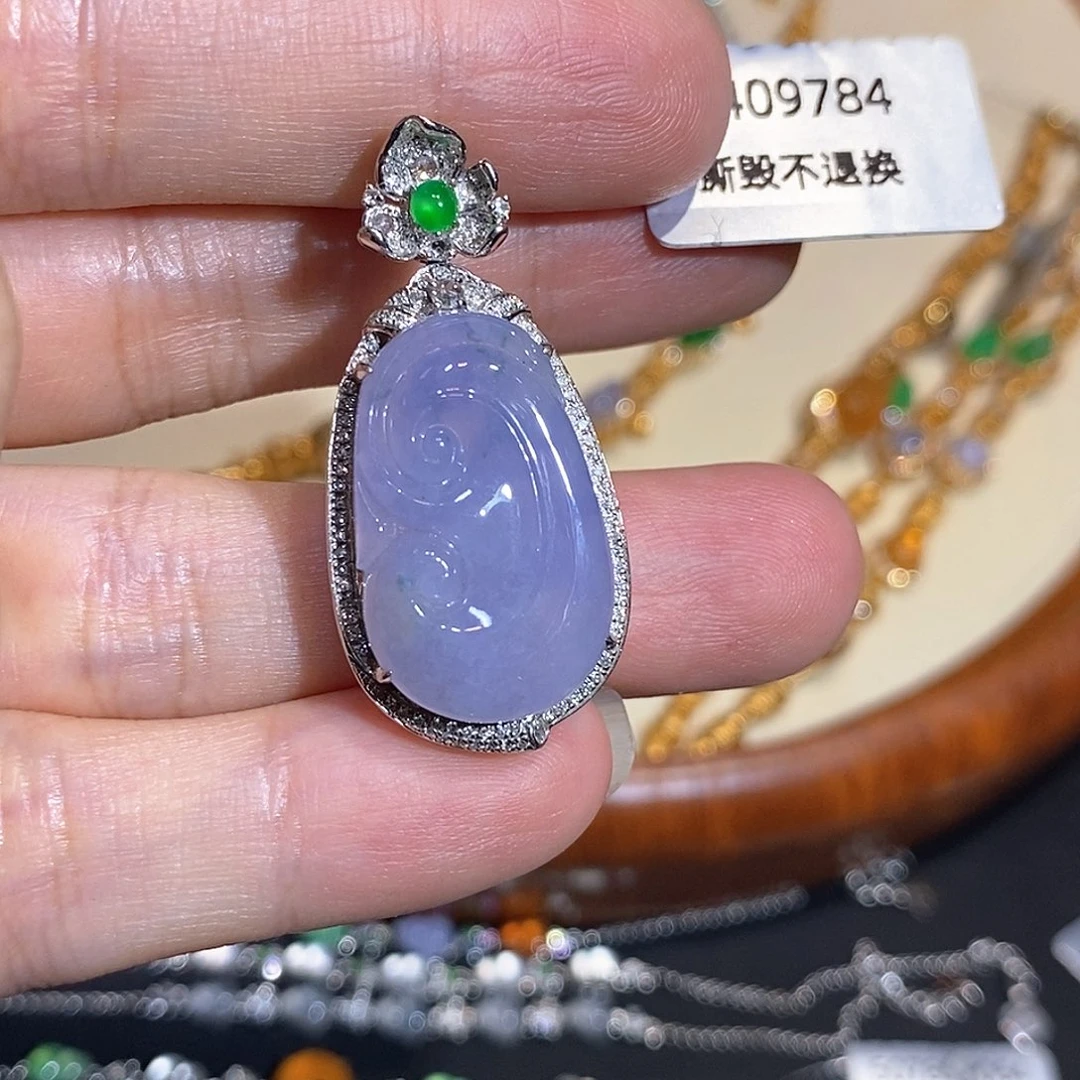 颈饰18K金镶嵌翡翠吊坠18k