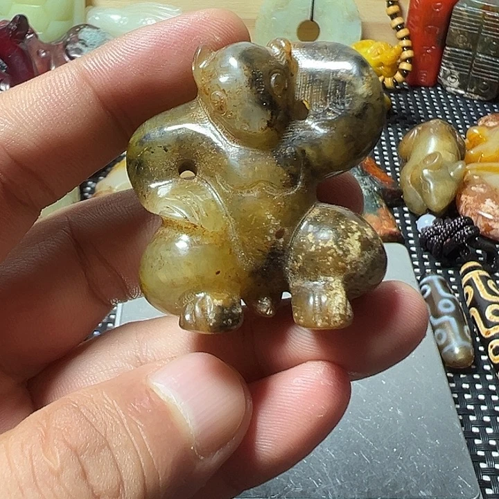 未镶嵌和田玉（糖玉）挂件