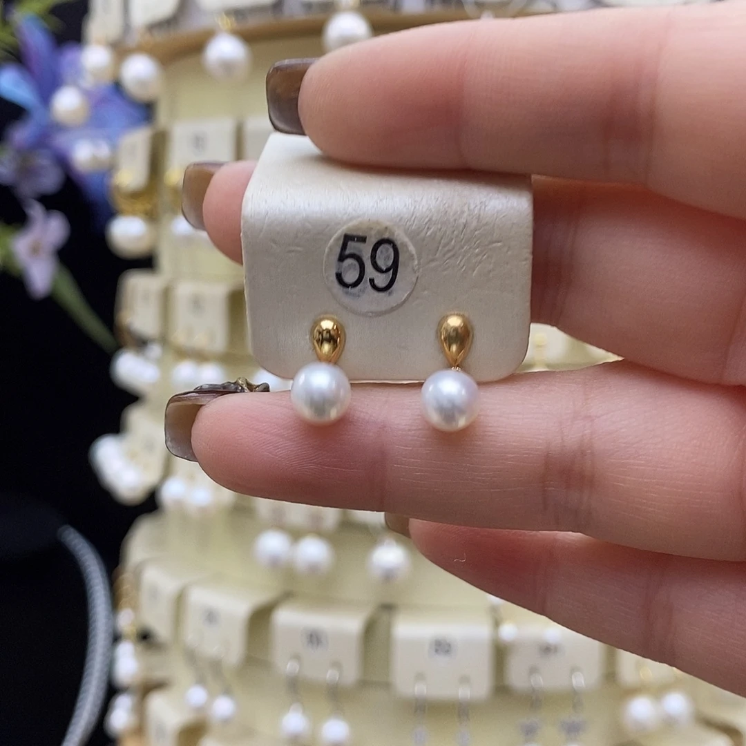 18K金镶嵌耳饰淡水珍珠