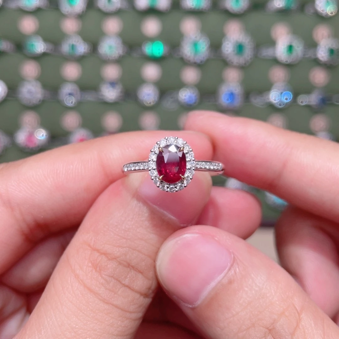 红宝石戒指18K金镶嵌1.23ct 鸽血