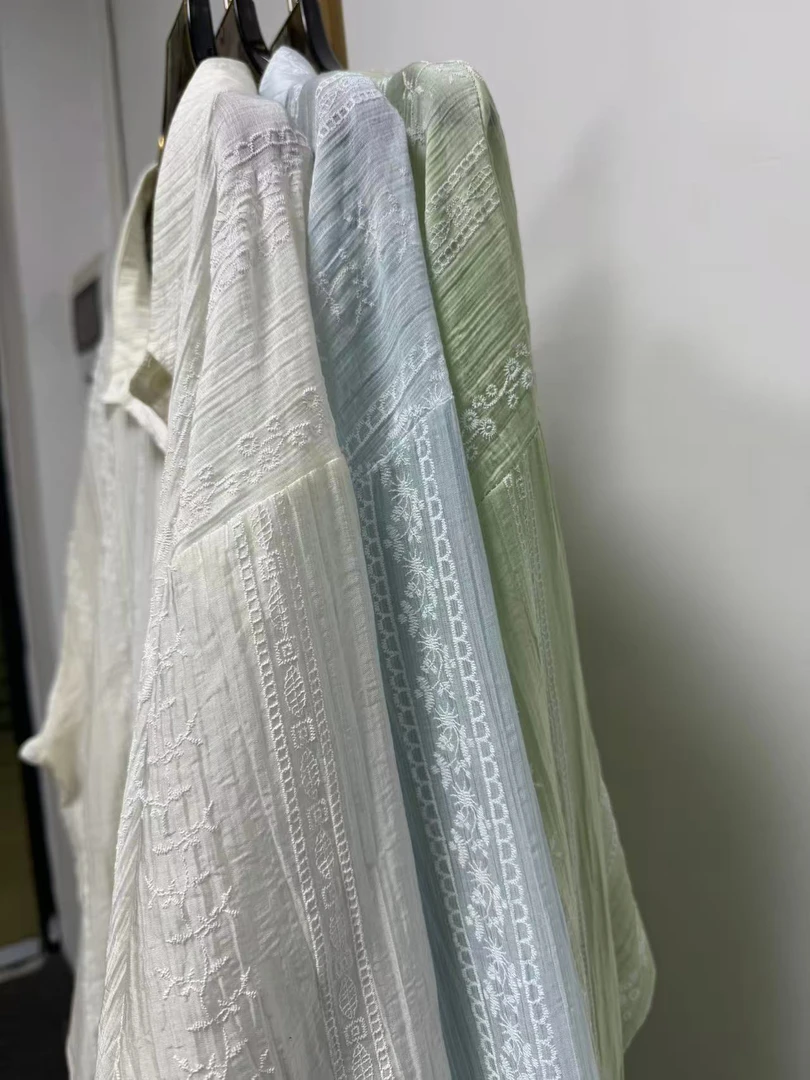 15333立体刺绣衬衫夏季竹节棉衬衣女款防晒春季时尚衬衣百搭