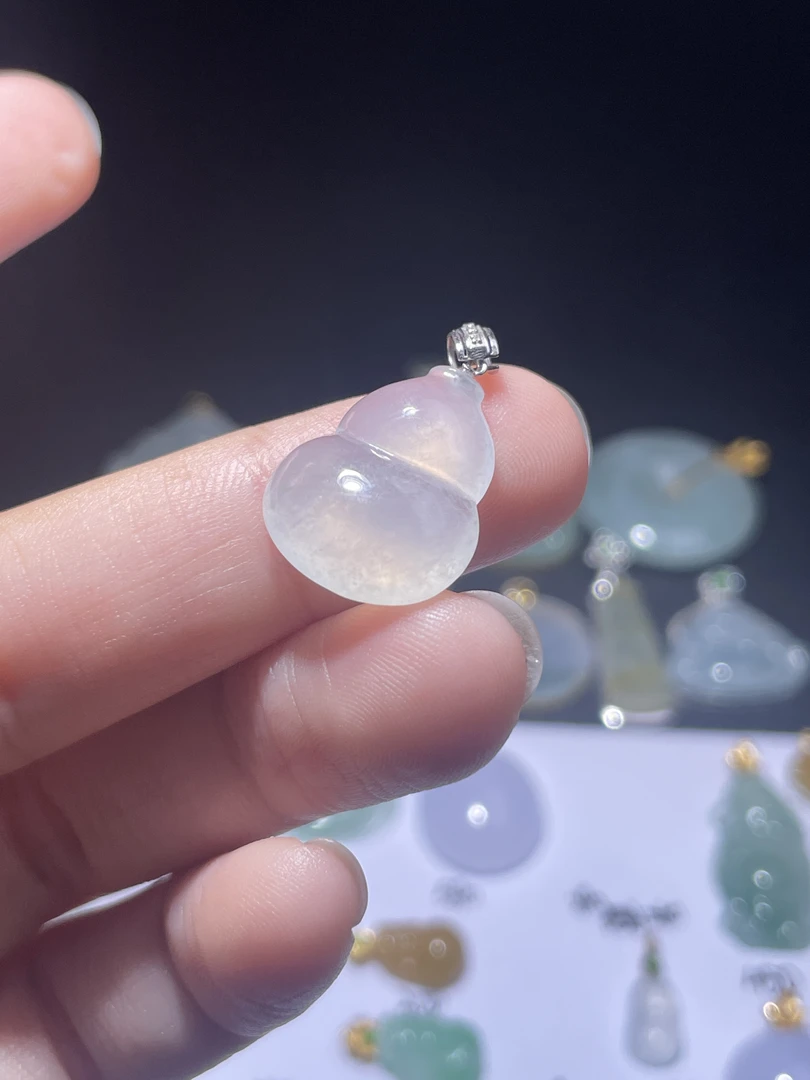 18k金天然a货翡翠吊坠葫芦尺寸23.2×14.6×5.3