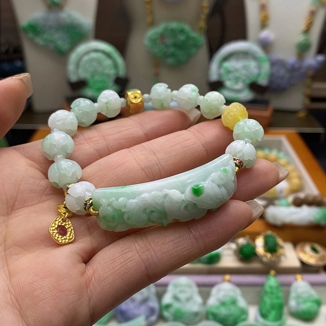 翡翠未镶嵌颈饰天然