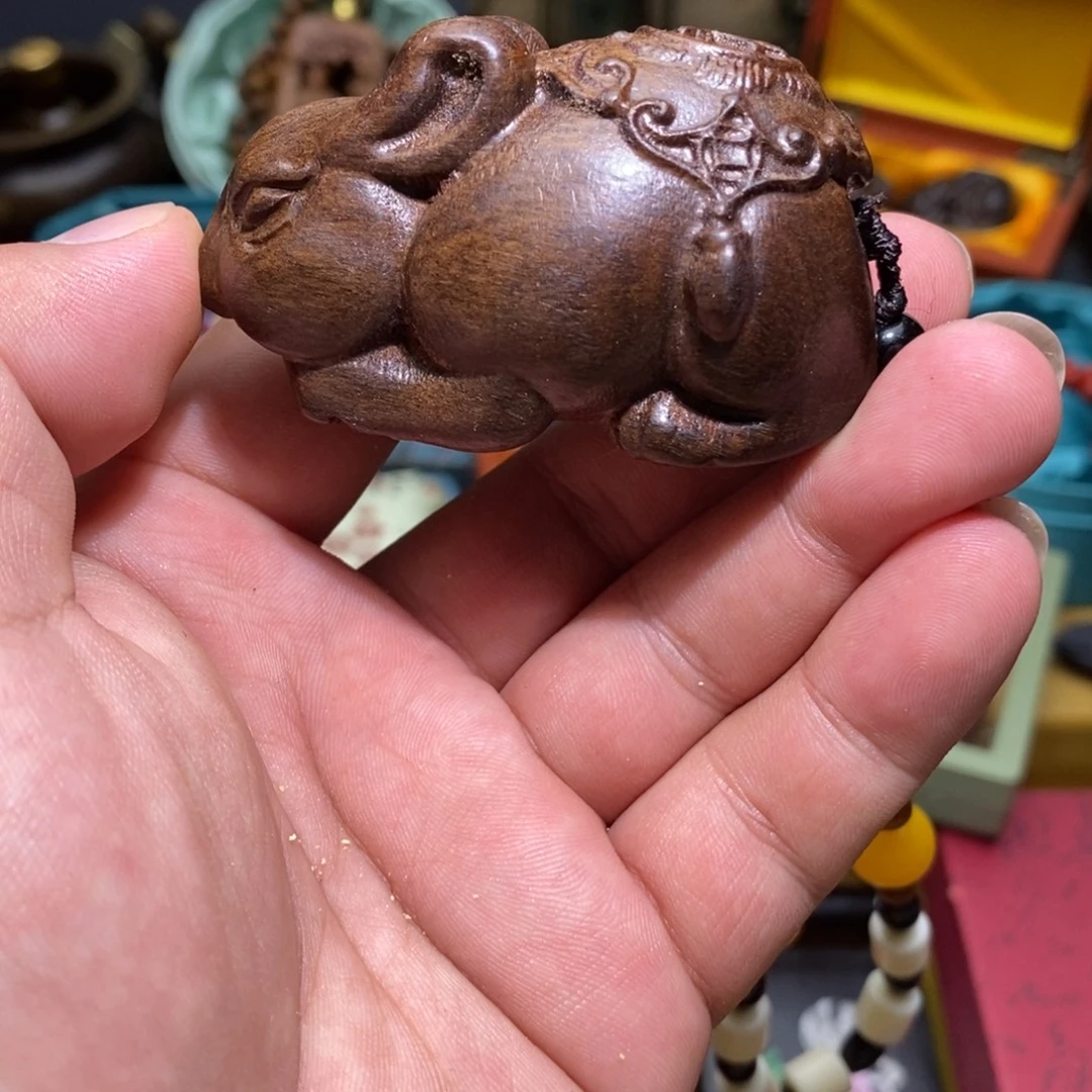 大叶紫檀（黑酸枝木类）