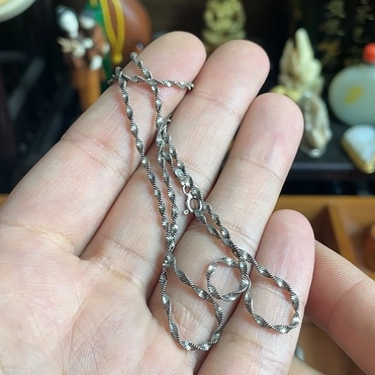 【闪购商品】莫**求真不错链条包