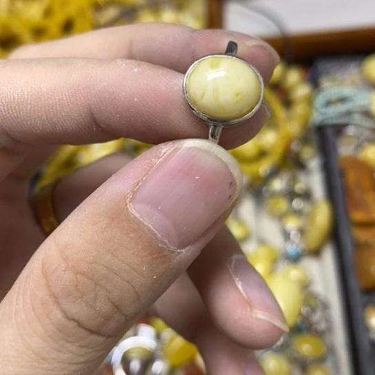 蜜蜡银S925镶嵌裸石戒指