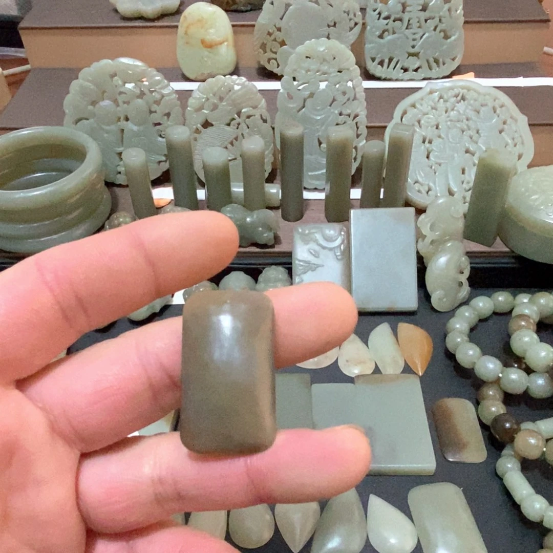 和田玉颈饰未镶嵌徐****厅29