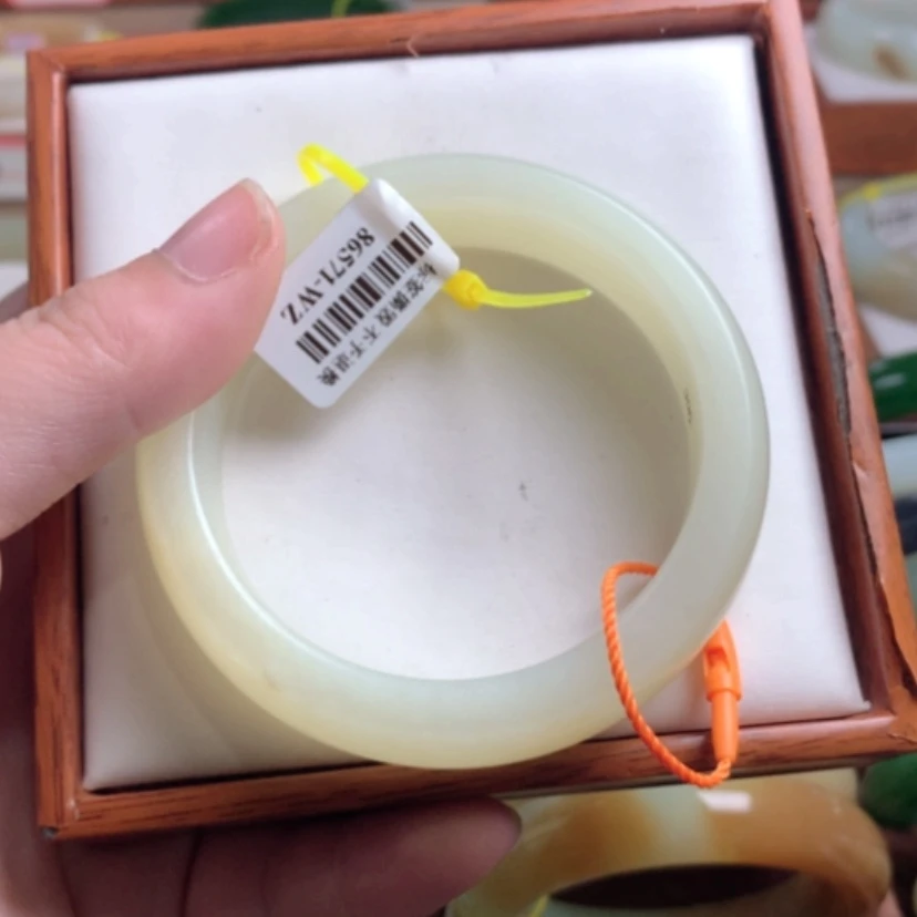 【闪购商品】和田玉手镯未镶嵌