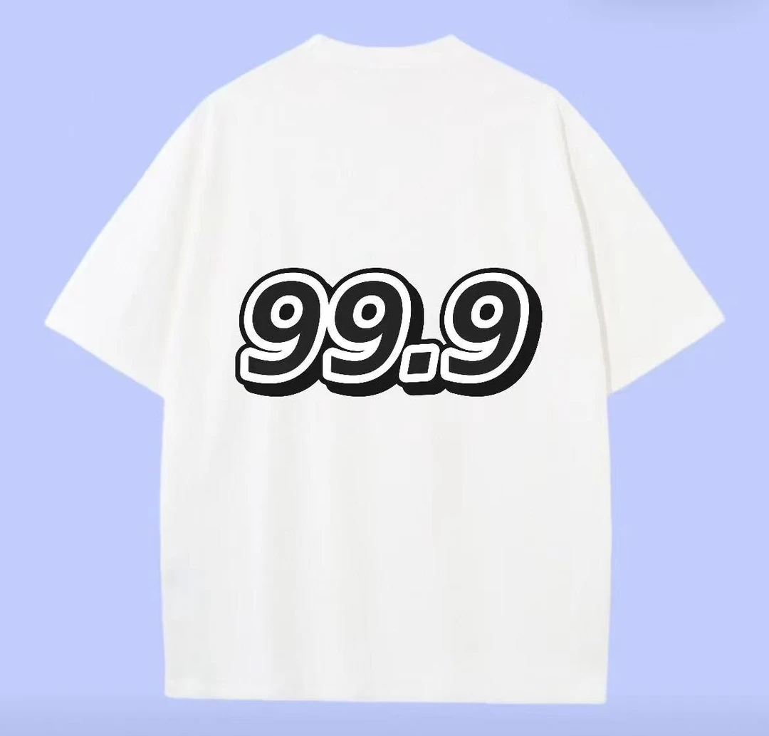 宽松时尚潮流服饰