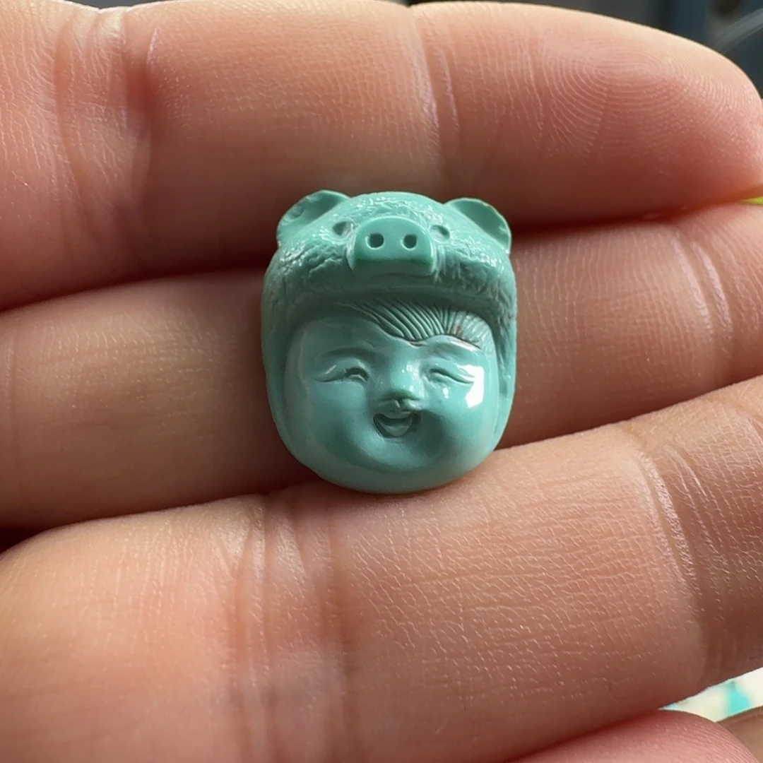 绿松石未镶嵌颈饰