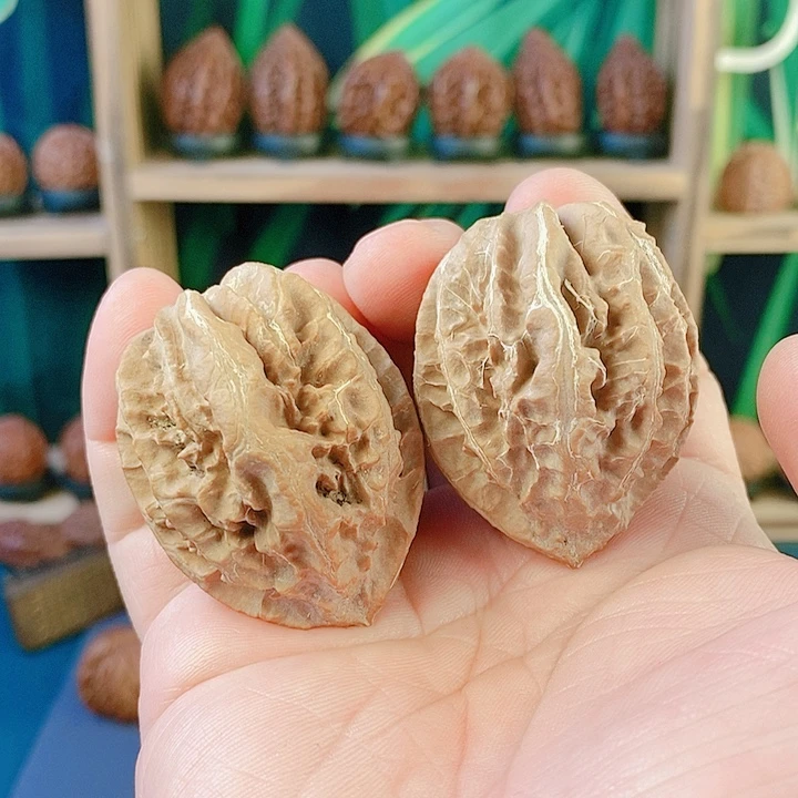 文玩核桃吊坠79大肚虎头