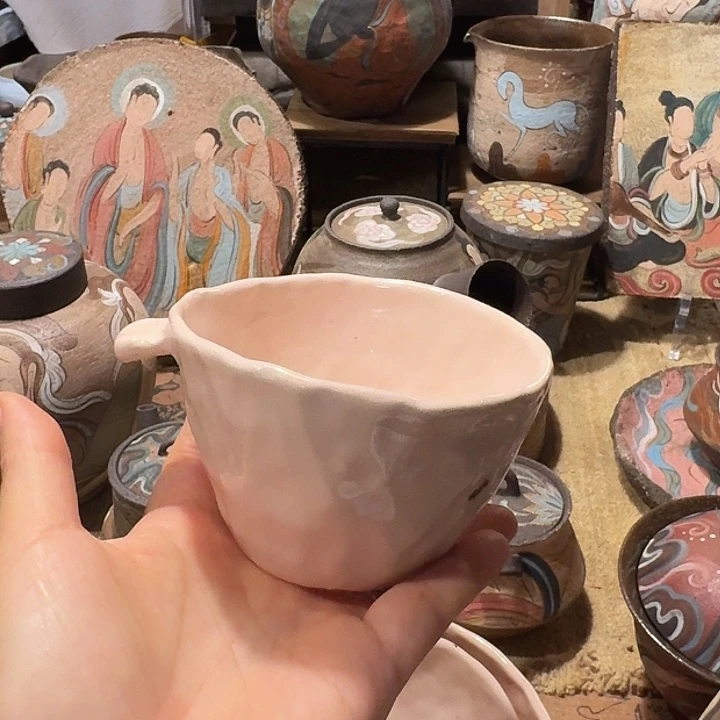 手工制作各种精美陶瓷