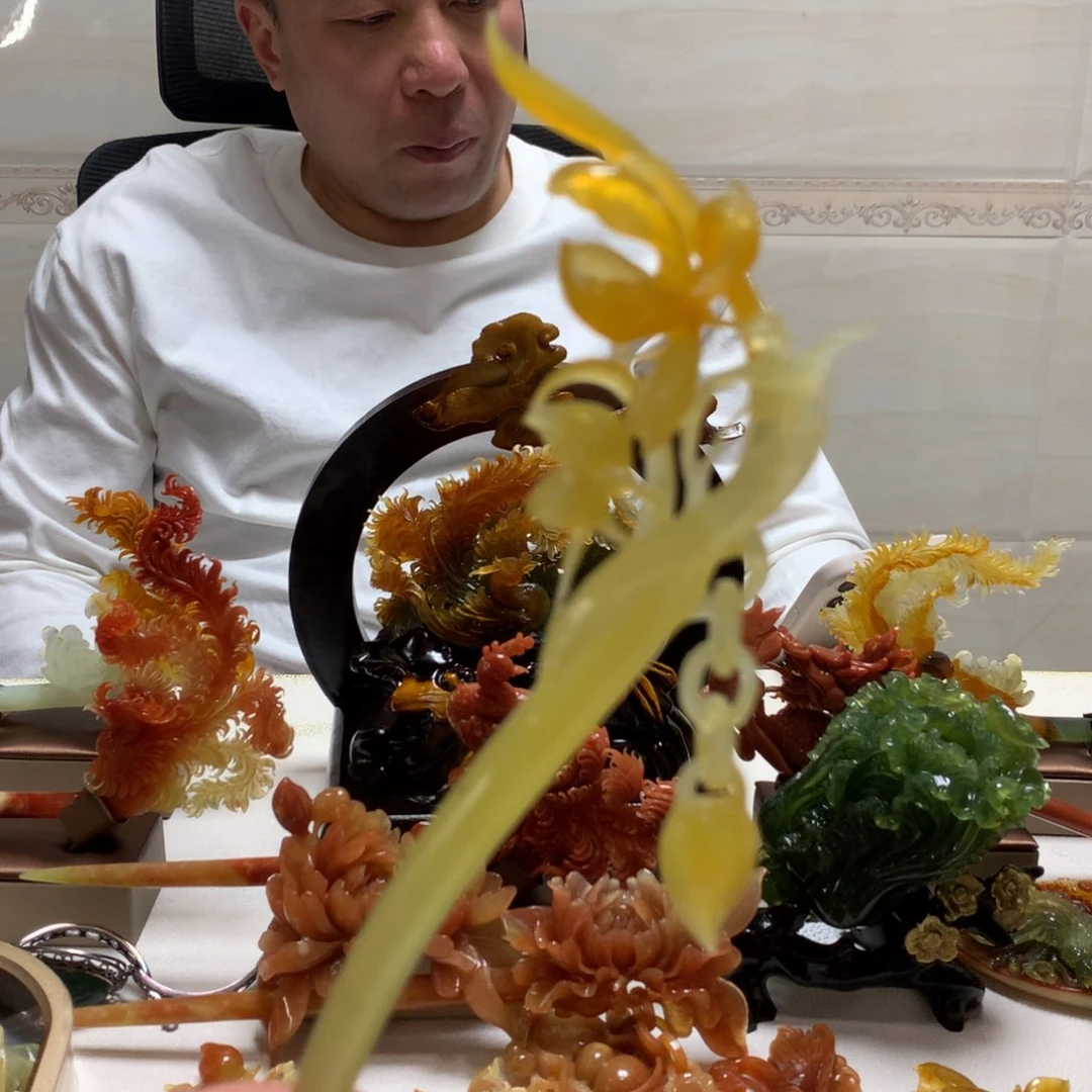 蛇纹石玉发饰未镶嵌凤*颜