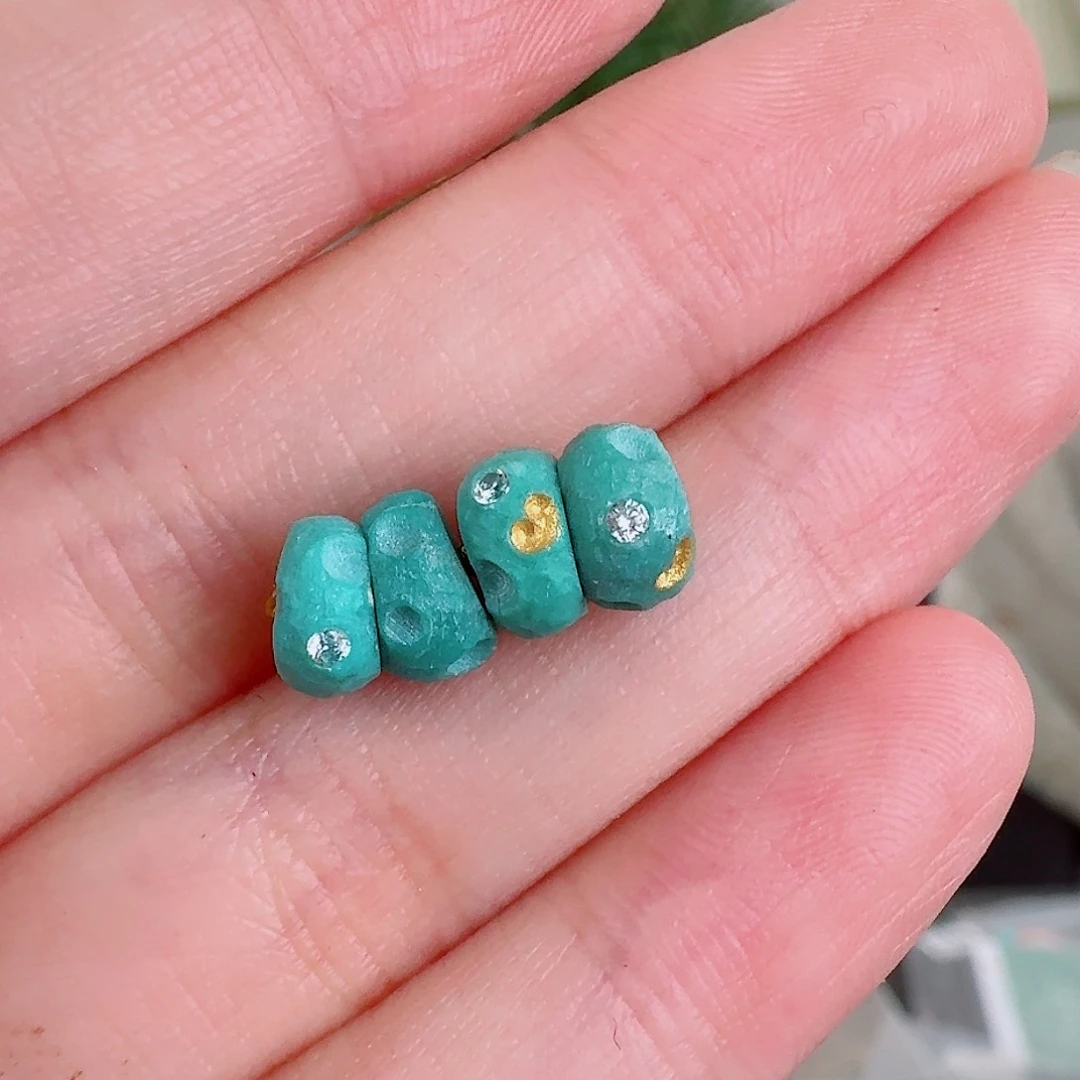 未镶嵌绿松石珠宝奇石