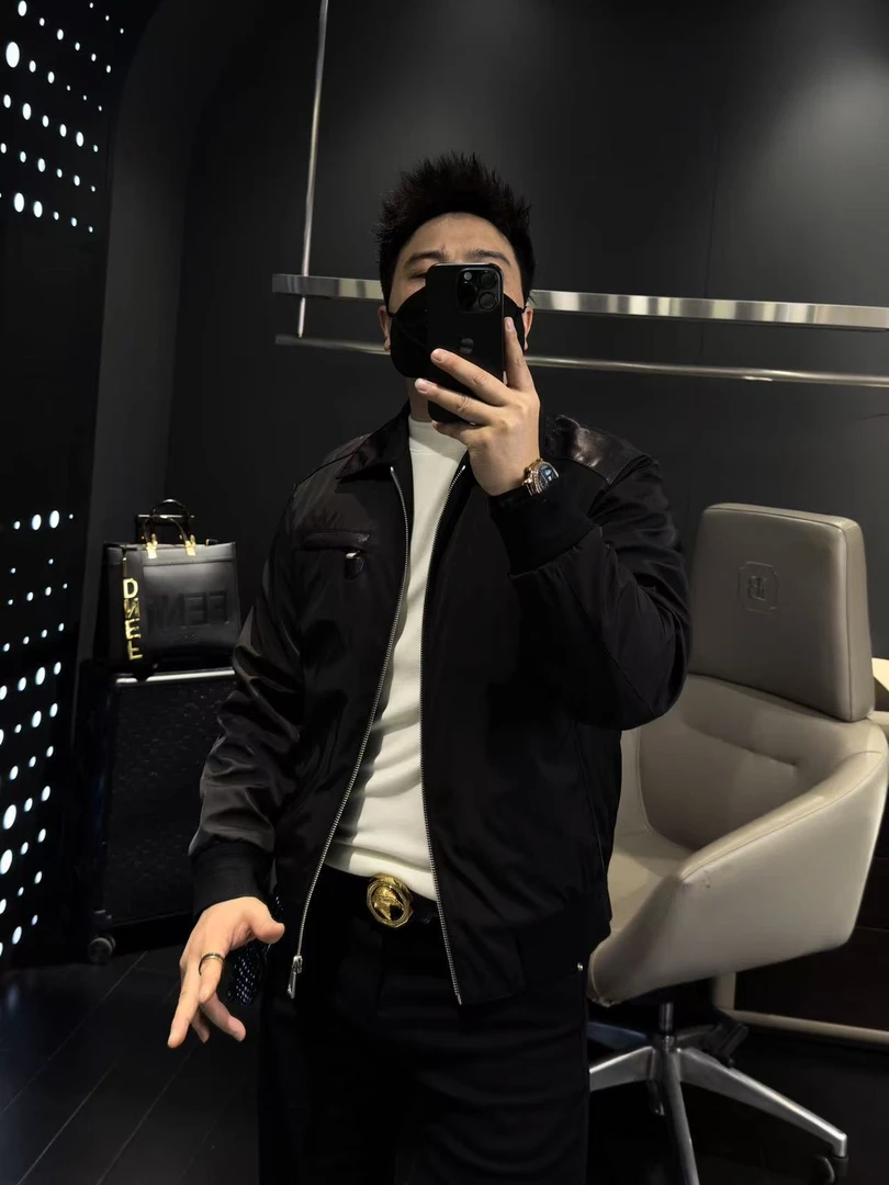 【马哥严选】2025秋冬新款男士翻领拼接山羊皮白鸭绒羽绒服轻奢时尚