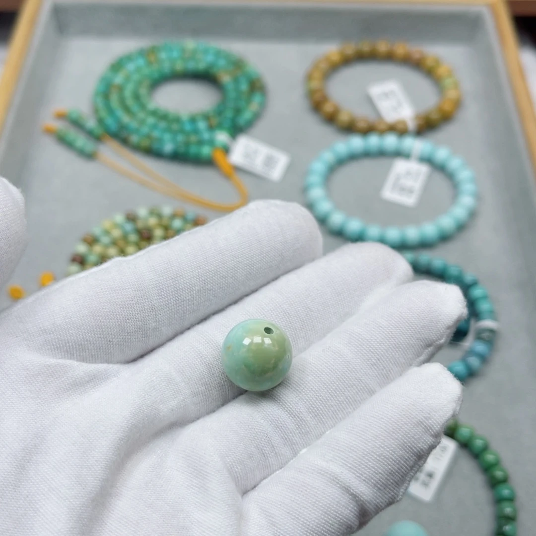 绿松石未镶嵌挂件