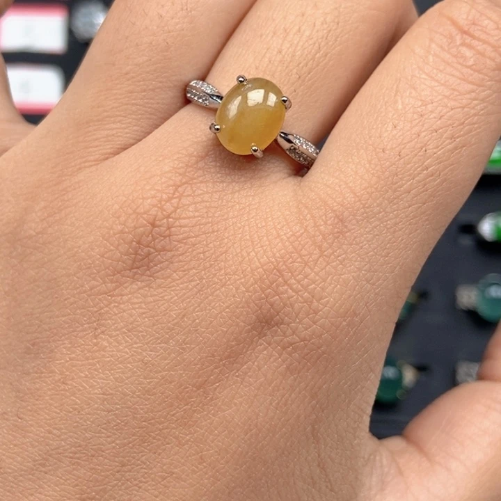 翡翠未镶嵌戒指戒指