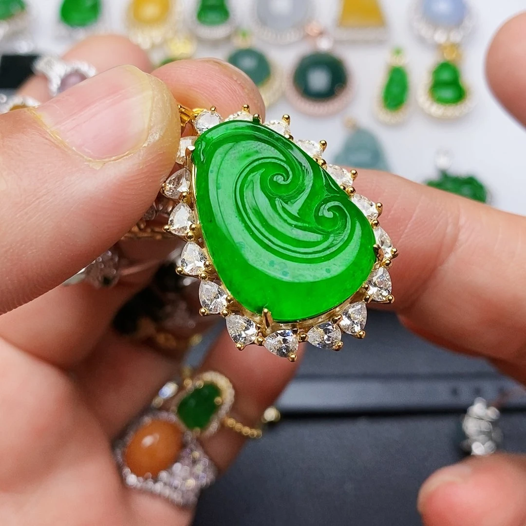 翡翠颈饰银S925镶嵌项链