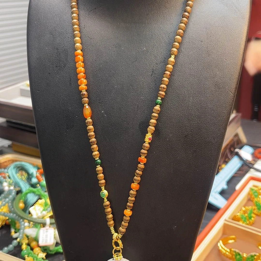 翡翠未镶嵌项链炸