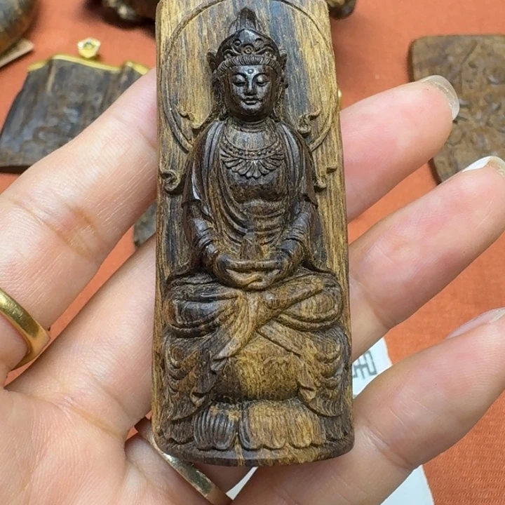 大叶紫檀（黑酸枝木类）