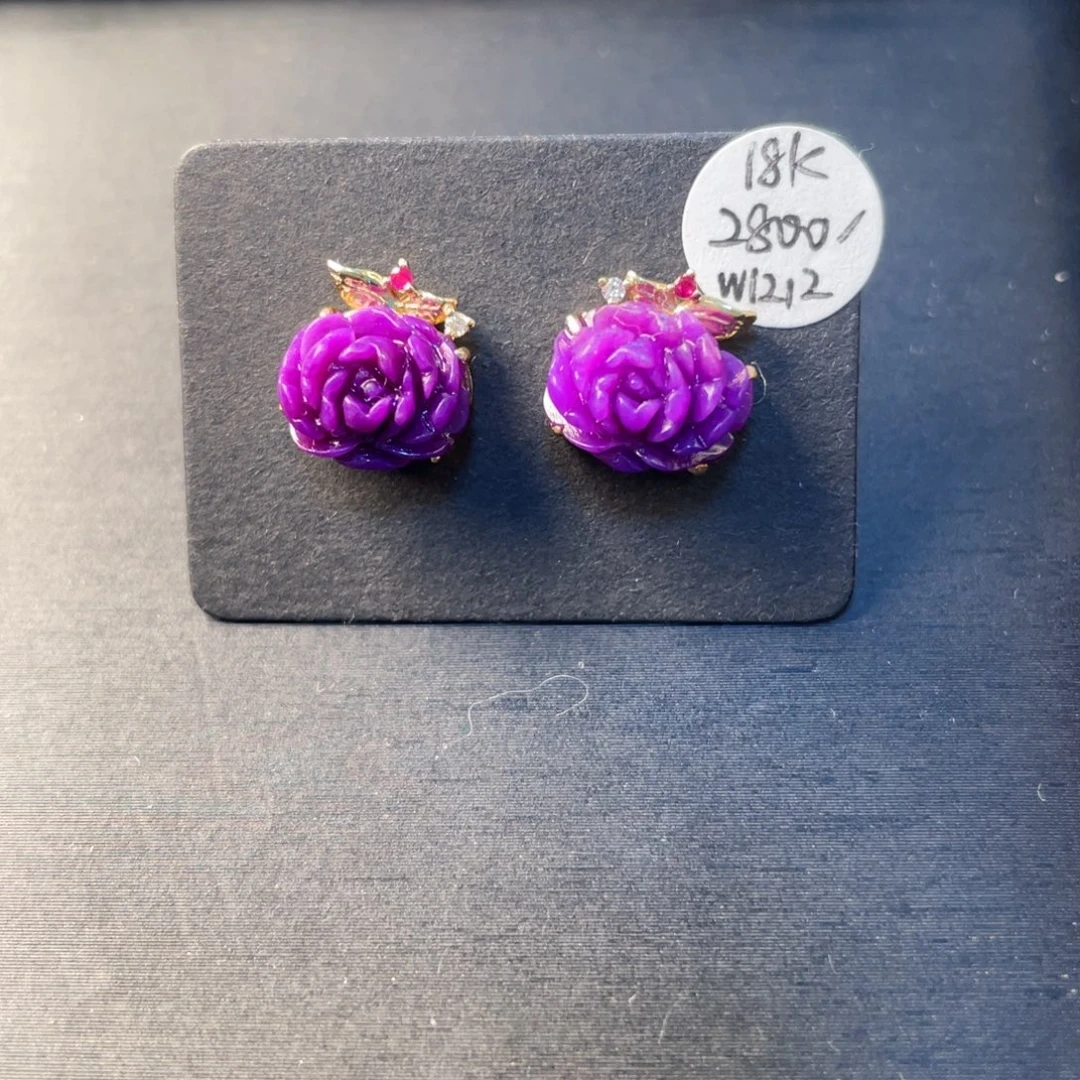 苏纪石（舒俱来）18K金镶嵌耳钉