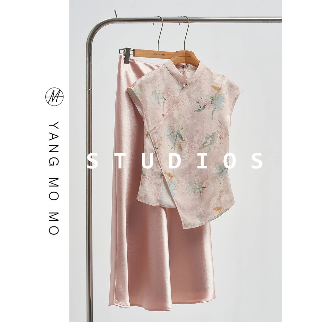 新中式女装穿搭一整套2025新款斜襟盘扣上衣搭配国风半身裙两件套